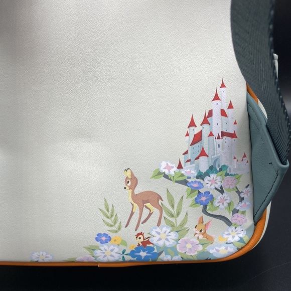 24HR DROP ‼️ Loungefly Snow White & Dwarves Backpack - Picture 3 of 7